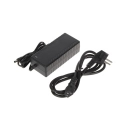 Stabiliseeritud väljundpingega toiteplokk 48VDC 3.0A • sisendpinge 220-240V, pistik 5.5mm/2.1mm Stabiliseeritud väljundpingega toiteplokk 48VDC 3.0A • sisendpinge 220-240V, pistik 5.5mm/2.1mm